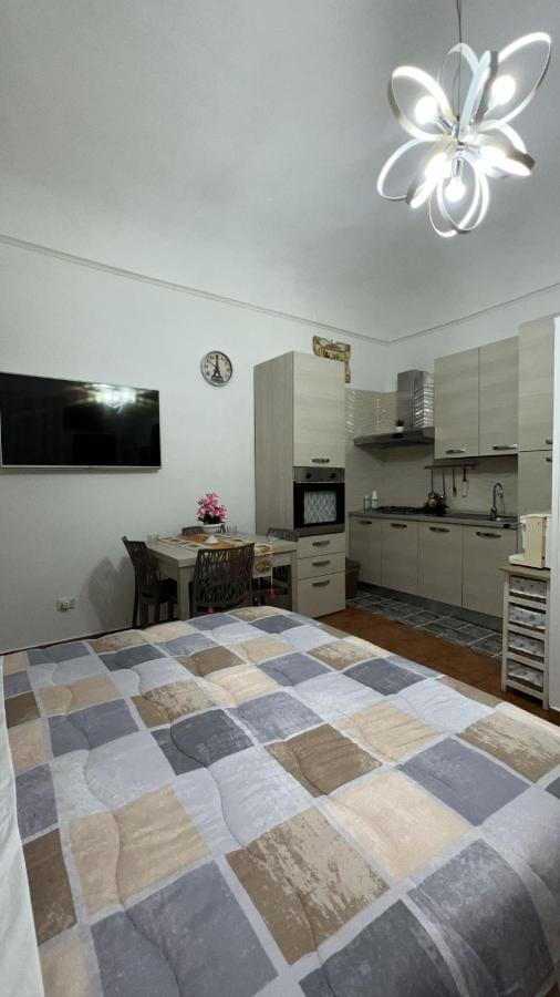 La Casetta Di Ciacione Napels Buitenkant foto