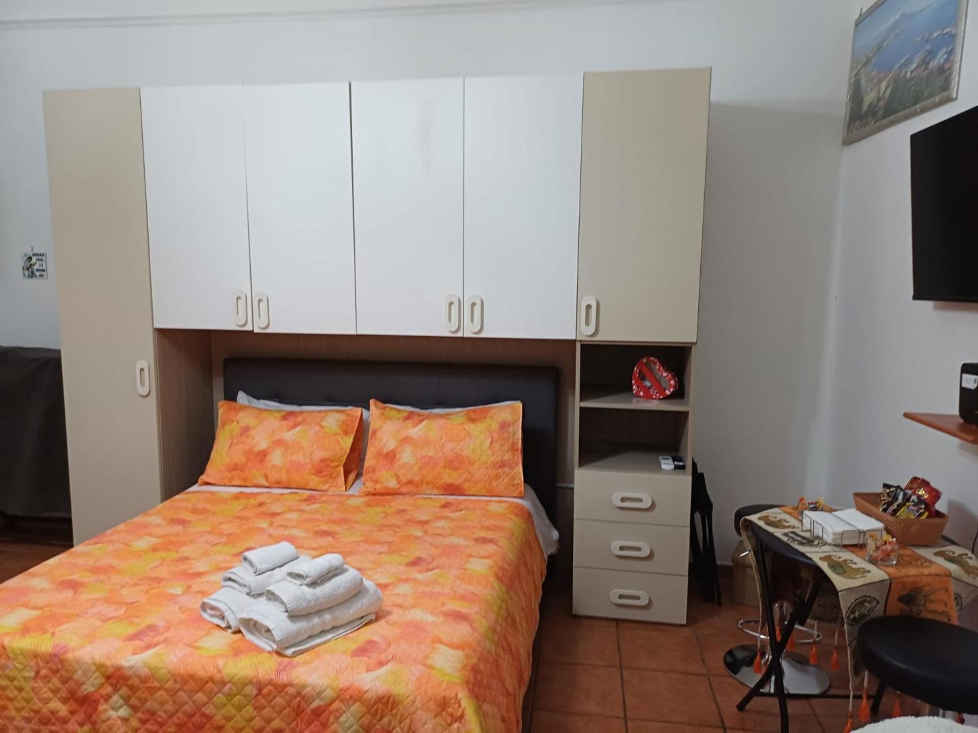 La Casetta Di Ciacione Napels Buitenkant foto